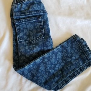 Girls size 3T pull on Jean with elastic waist